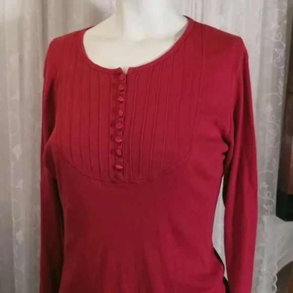 Moda International Satin Button Henley - Picture 4 of 7